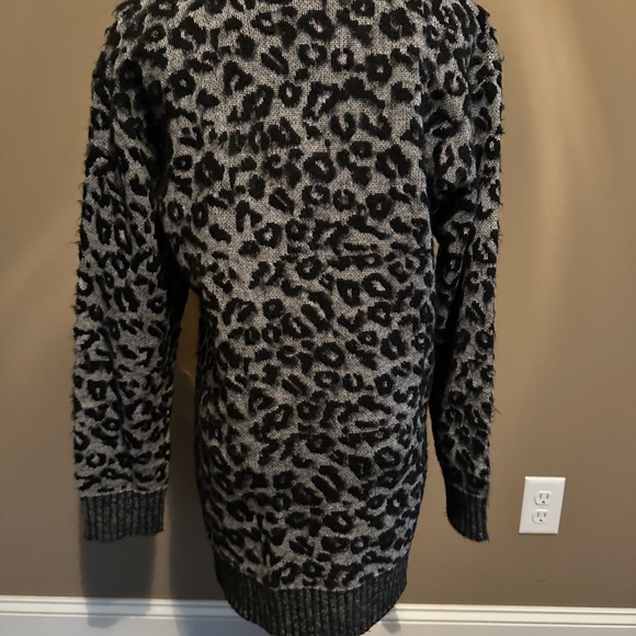 NWOTLa Vie Rebecca Taylor Leopard Print Wool Blend V-Neck Cardigan Size M - Picture 4 of 6